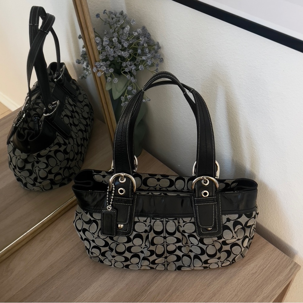 Coach Shoulder Bag